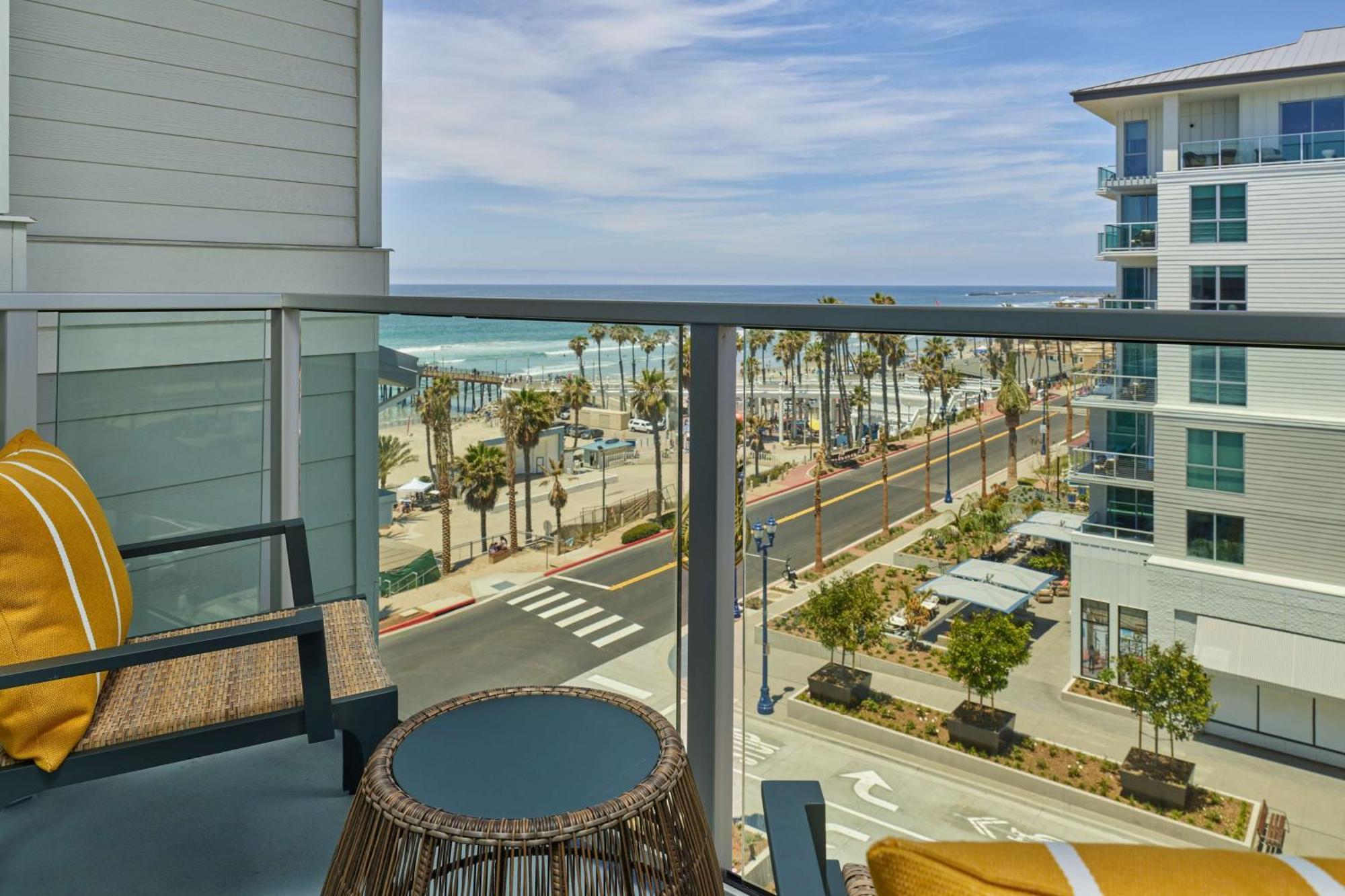 The Seabird Ocean Resort & Spa, Part Of Destination Hotel By Hyatt Oceanside Exterior photo