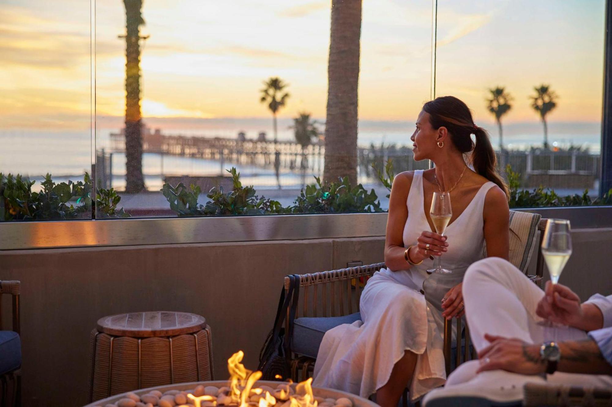 The Seabird Ocean Resort & Spa, Part Of Destination Hotel By Hyatt Oceanside Exterior photo