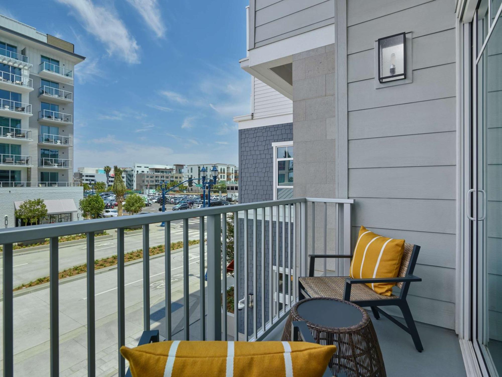 The Seabird Ocean Resort & Spa, Part Of Destination Hotel By Hyatt Oceanside Exterior photo