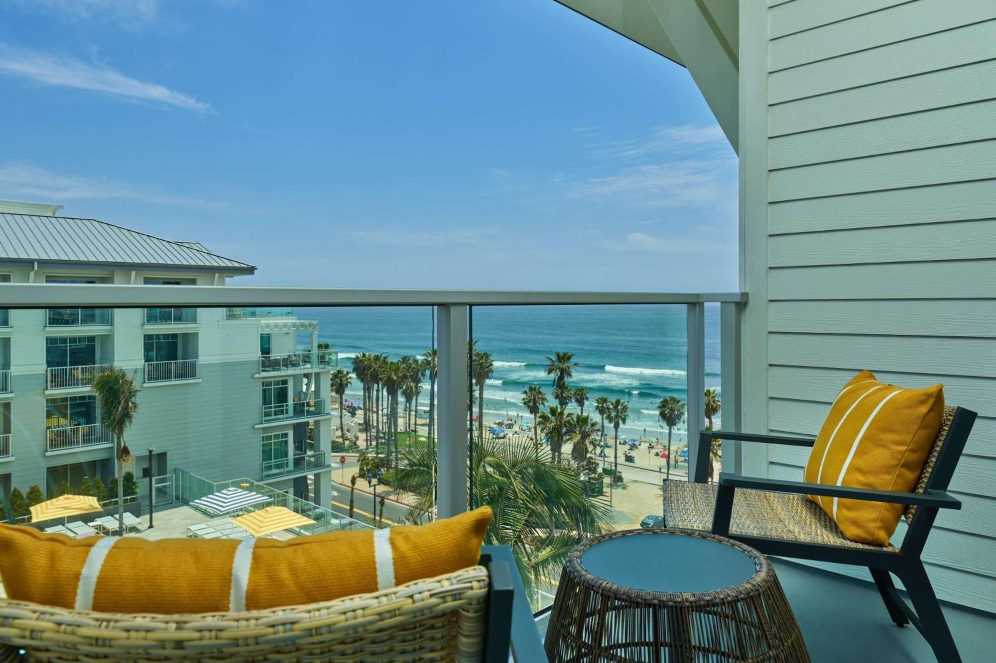 The Seabird Ocean Resort & Spa, Part Of Destination Hotel By Hyatt Oceanside Exterior photo